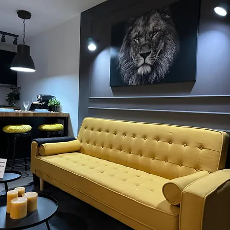Apartamento Deluxe Lajuderia Con Parking Gratis Cordoba Exterior photo